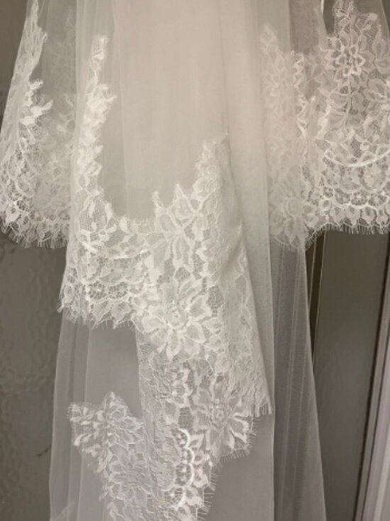 Dreamy Dramatic Drop White French Floral Eyelash Lace Cathedral Wedding Veil main image 13